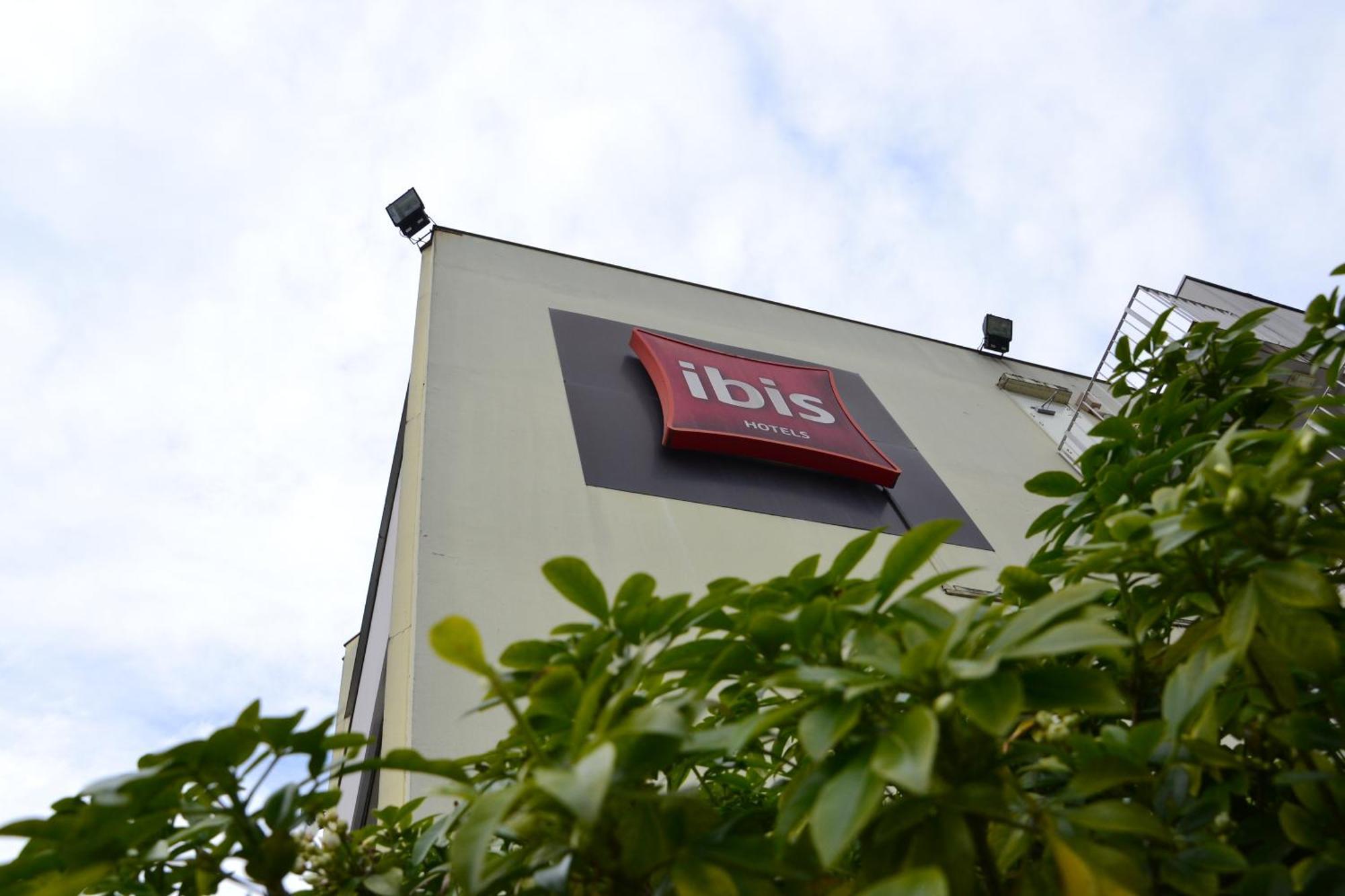 Ibis Hotel 3*